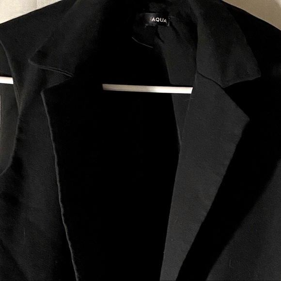 Long black chic vest that goes great with a long sleeve black dress - Picture 2 of 2